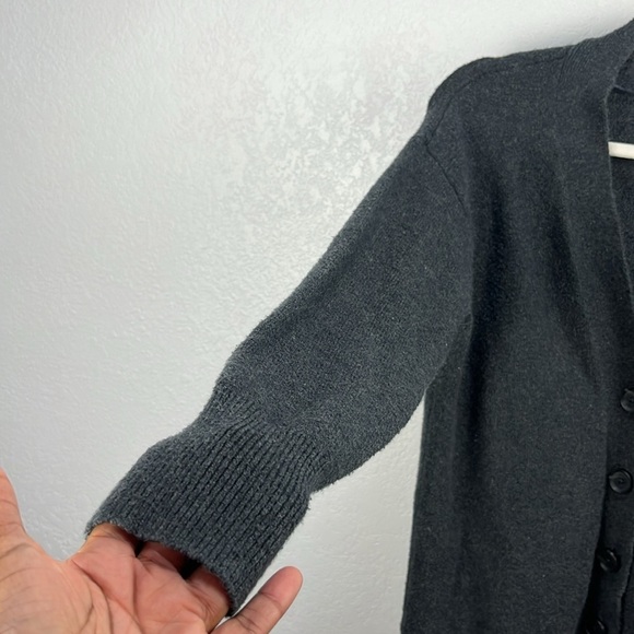 Loft Outlet Women’s Tight Knit Button Front Sweater Cardigan  Gray V neck Sz M - Picture 5 of 9